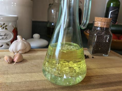 Vinegar Olive Oil Solution
