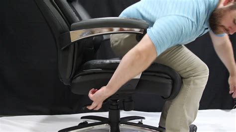Adjusting your chair correctly